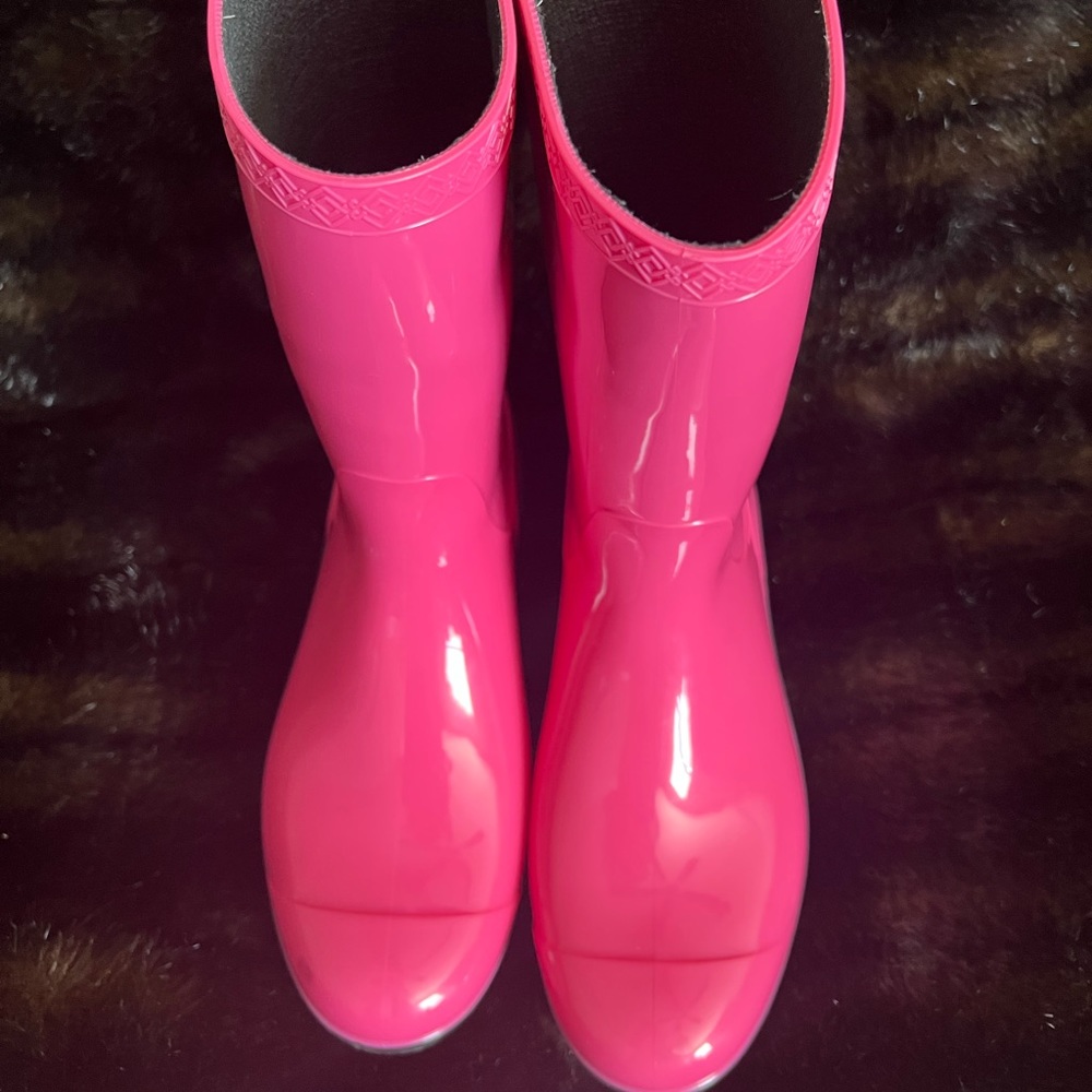 NWOT kid Ugg rain boots